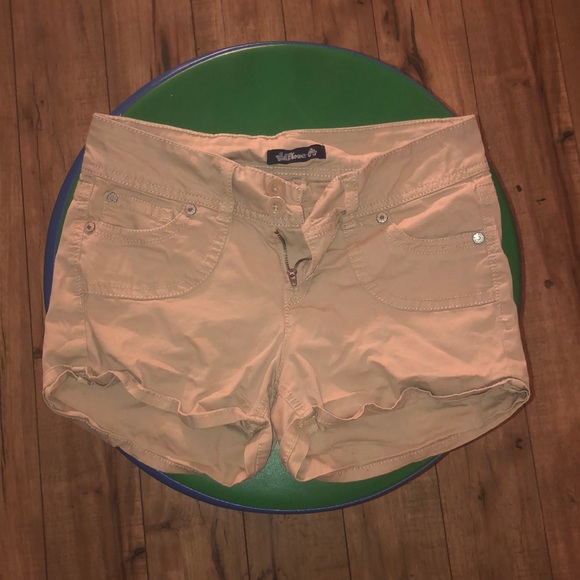 Khaki shorts - Picture 1 of 1